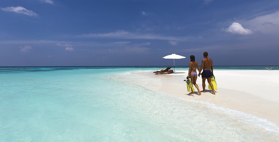 mombasa_continental_resort_hotel_honey-moon-1